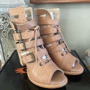 FREEBIRD BRAEDEN 8 ~ BLUSH (Discontinued)